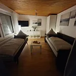 度假居 Berghausen Am Hennesee *
