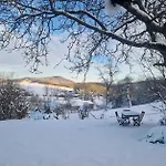 Berghausen Am Hennesee * 梅舍德