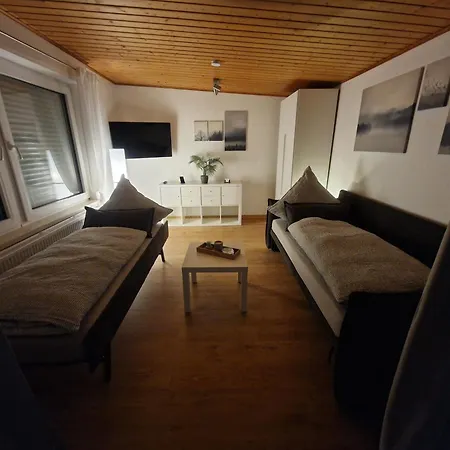 Semesterbostad Berghausen Am Hennesee *